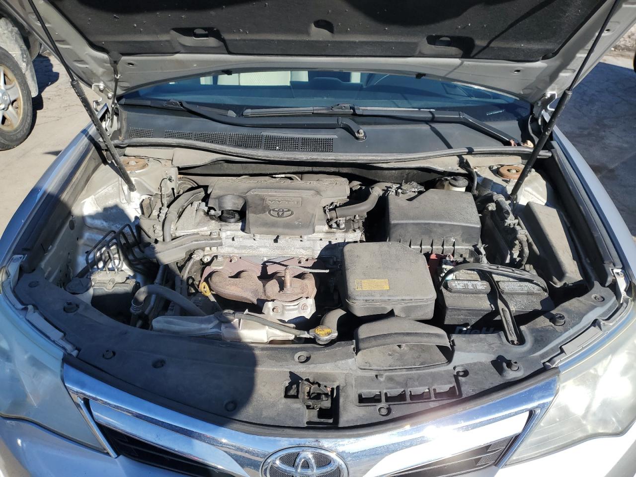2014 Toyota Camry - Image 11
