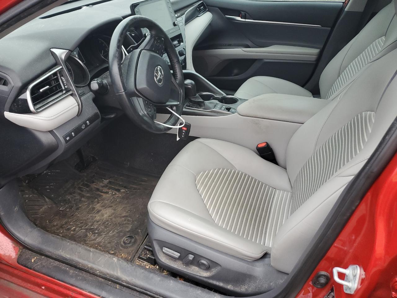 2021 Toyota Camry - Image 7