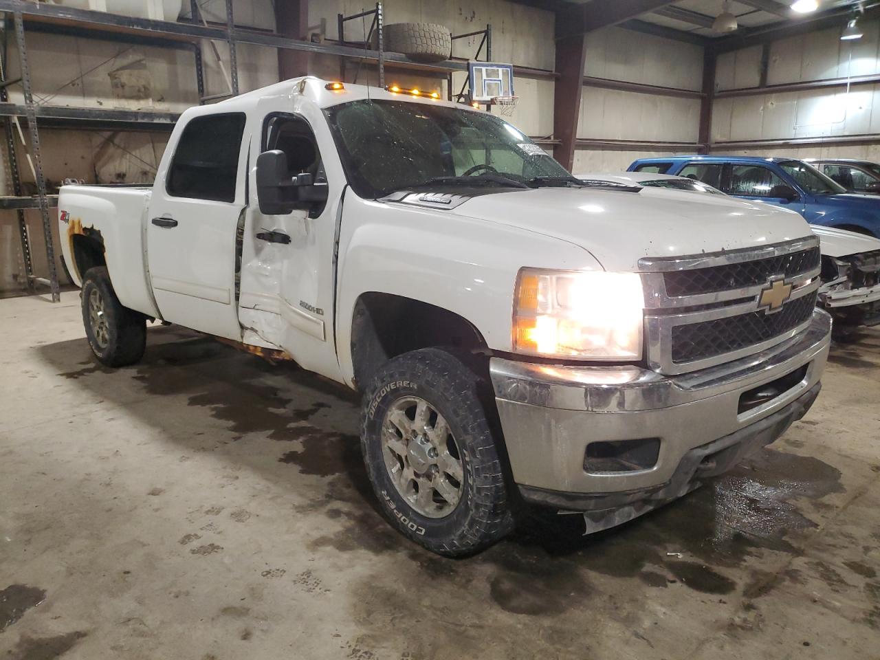 2011 Chevrolet Silverado - Image 4