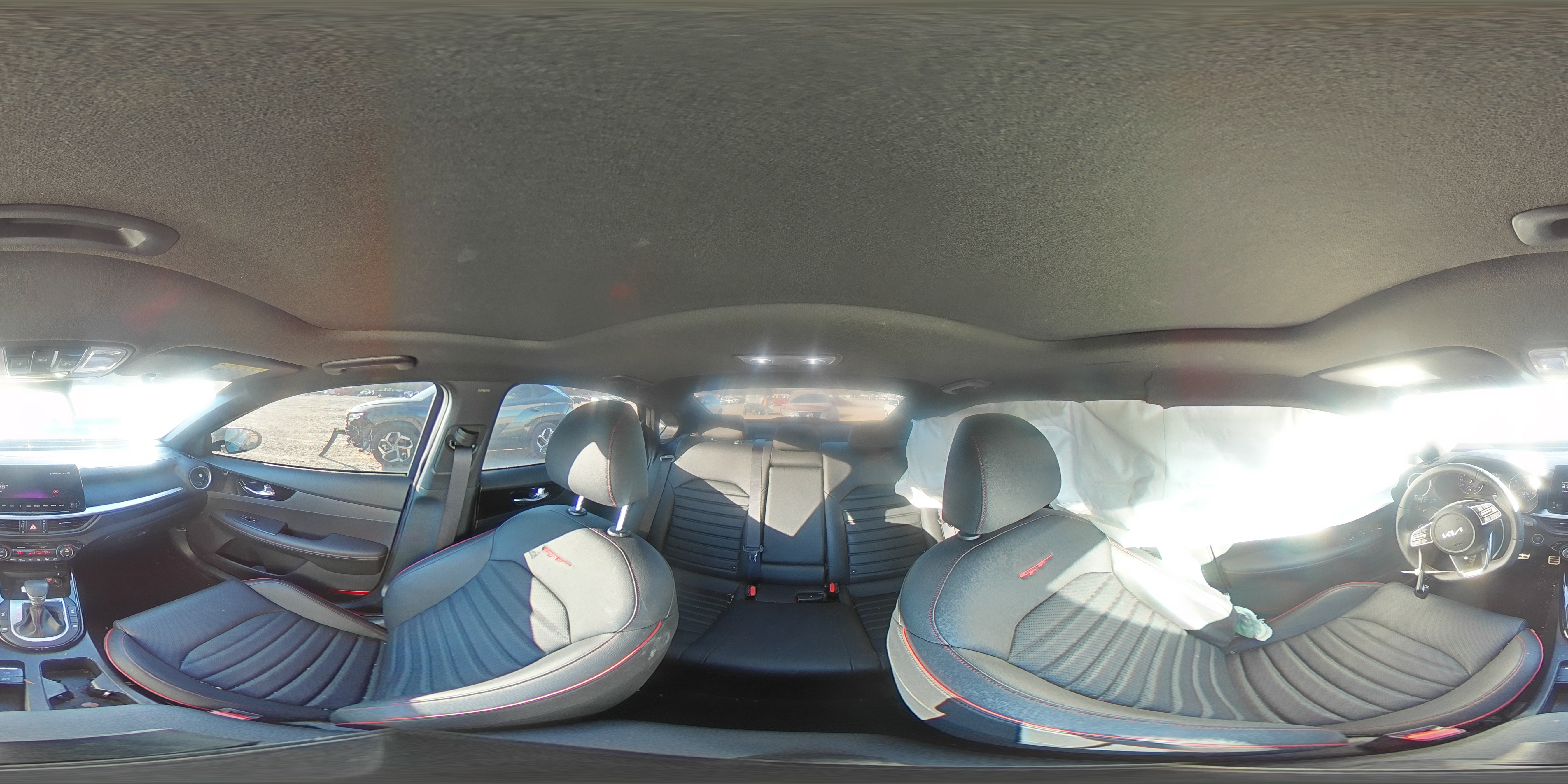 2024 Kia Forte - Image 12
