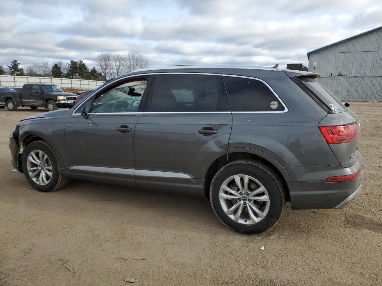 VIN WA1LAAF73KD007650 2019 AUDI Q7 no.2