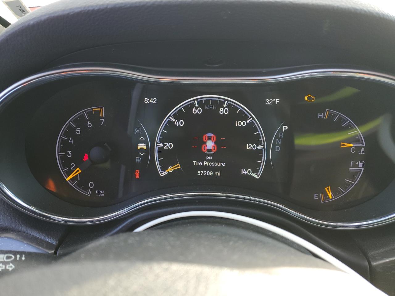 2018 Jeep Grand Cherokee - Image 9