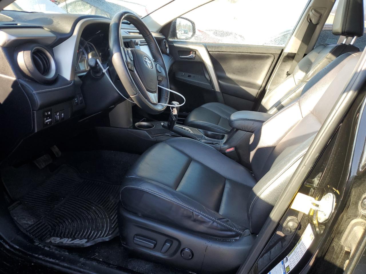 2014 Toyota RAV 4 - Image 7
