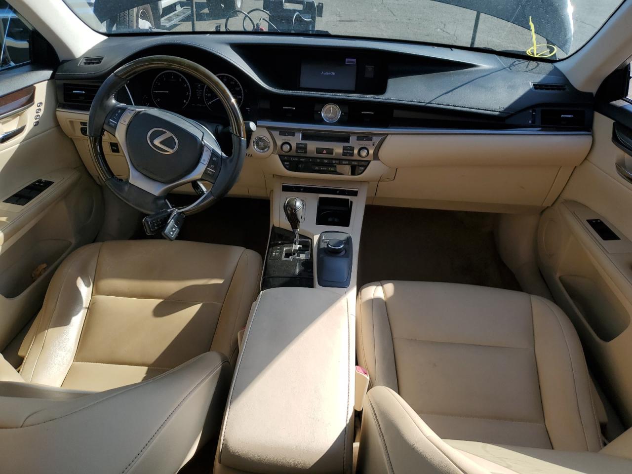 2013 Lexus ES - Image 8