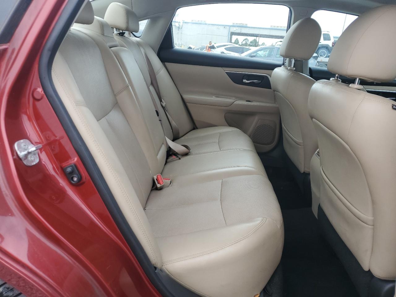 2016 Nissan Altima - Image 10