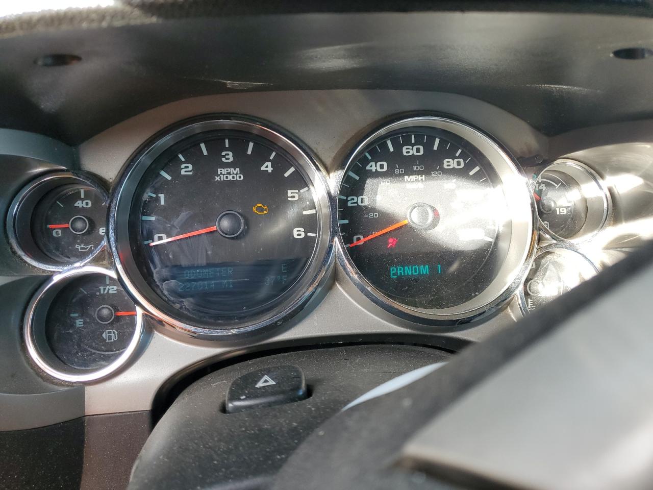 2013 GMC Sierra - Image 9