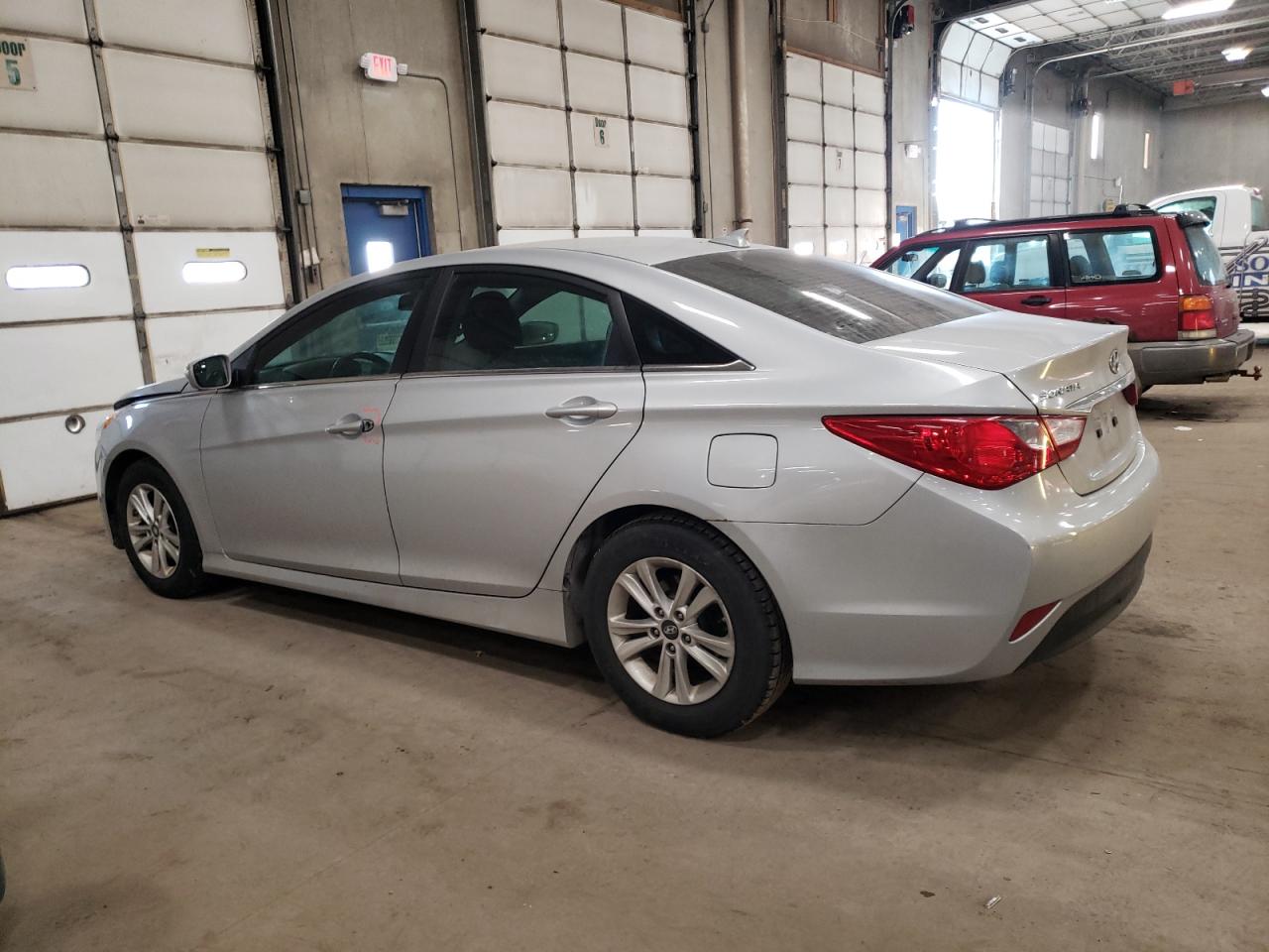 2014 Hyundai Sonata - Image 2