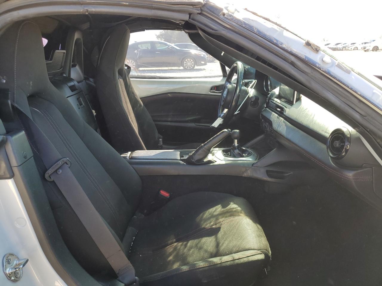2016 Mazda MX-5 - Image 10