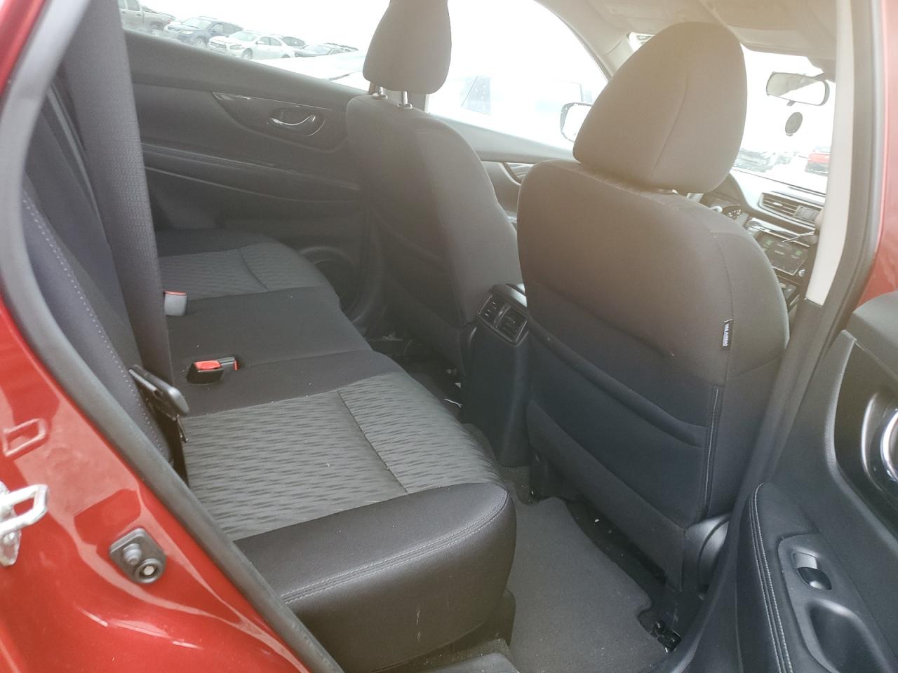 2019 Nissan Rogue - Image 11