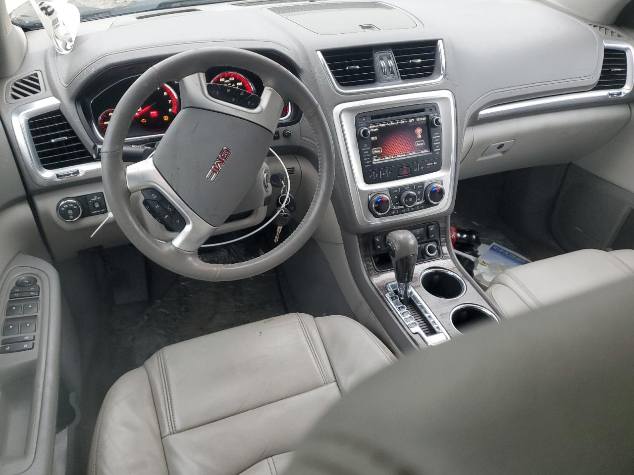 2017 GMC Acadia - Image 8