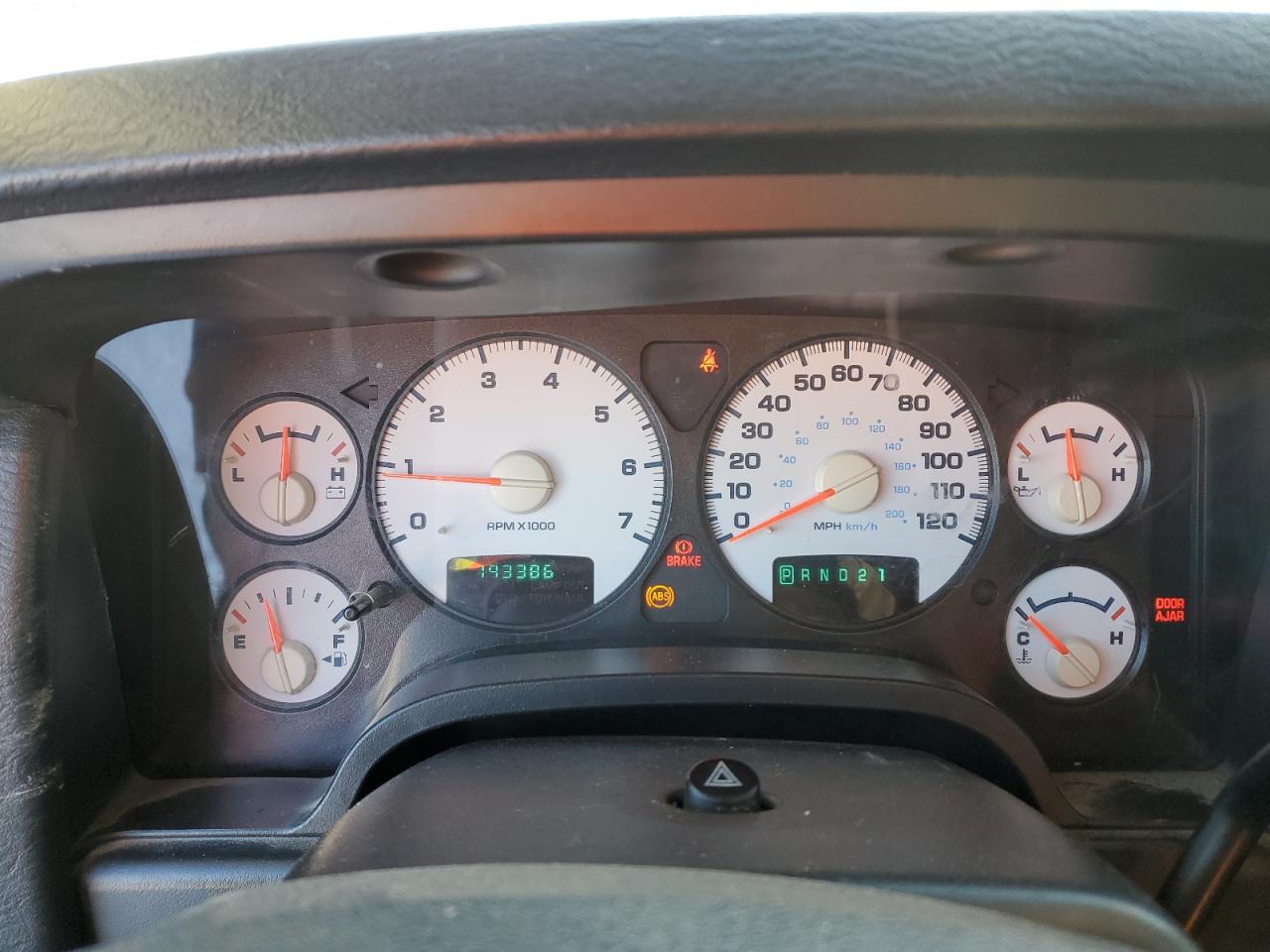 2004 Dodge RAM - Image 9