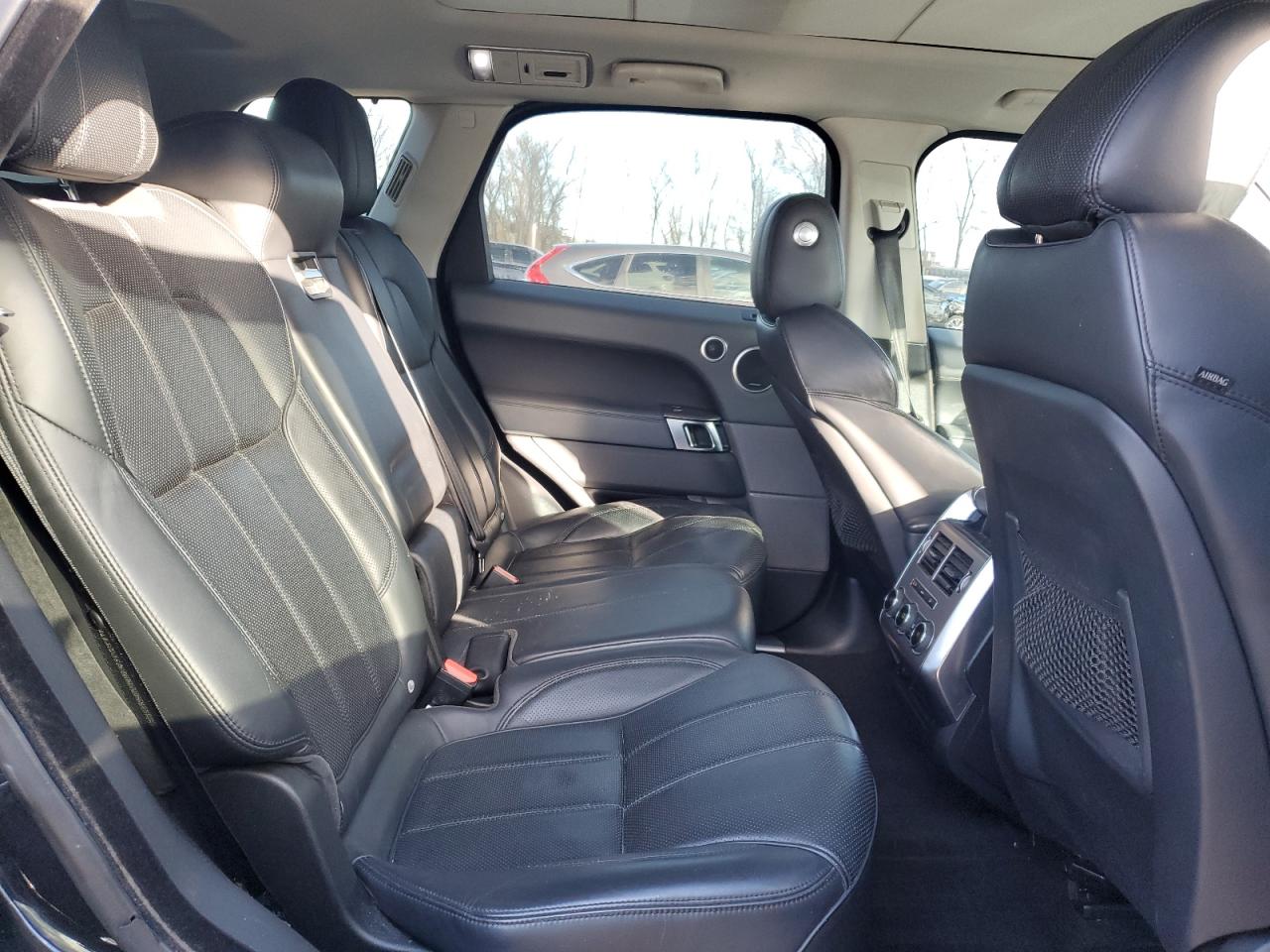 2014 Land Rover Range Rover - Image 11
