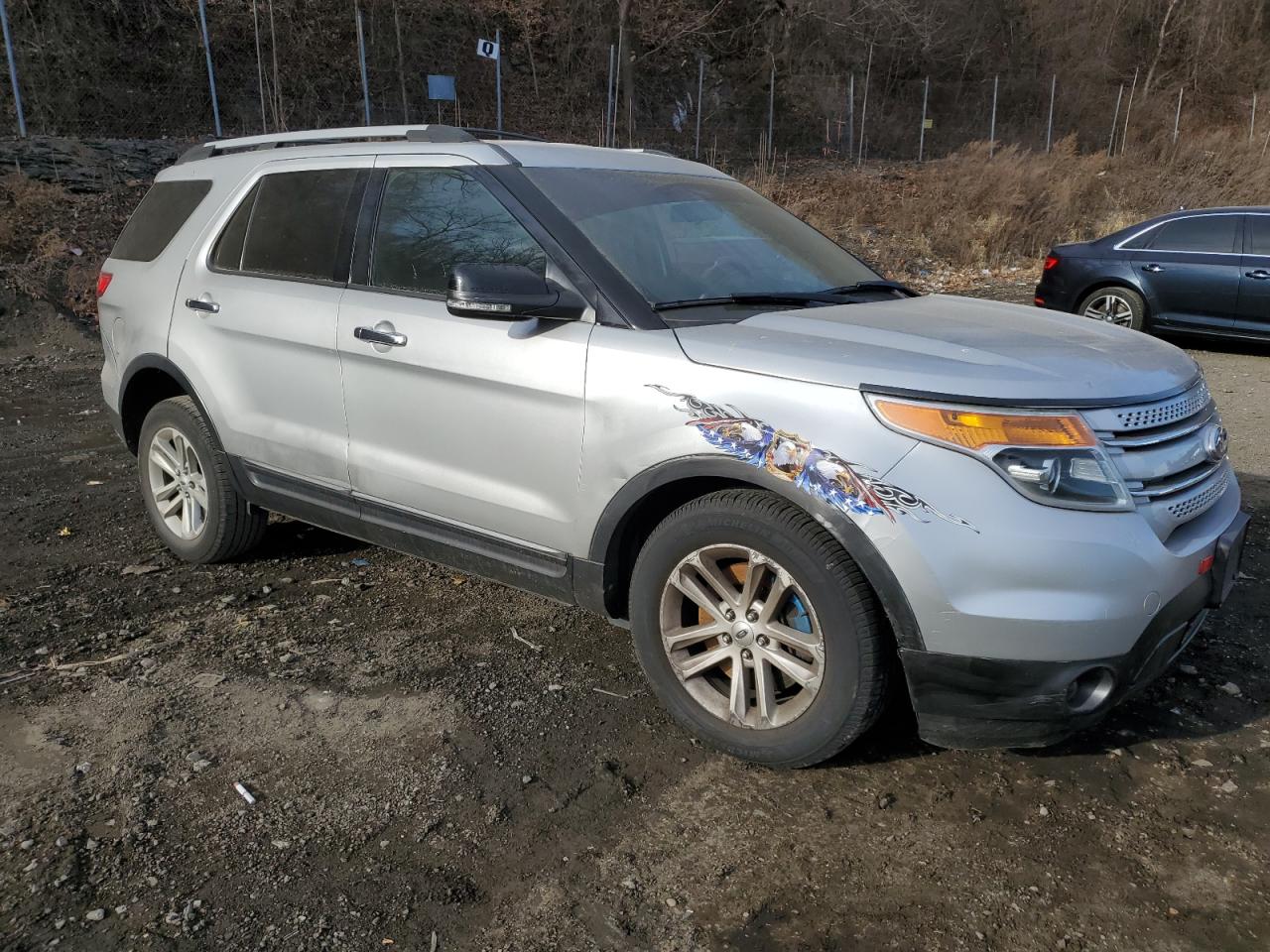 VIN 1FM5K8D84FGB78147 2015 FORD EXPLORER no.4