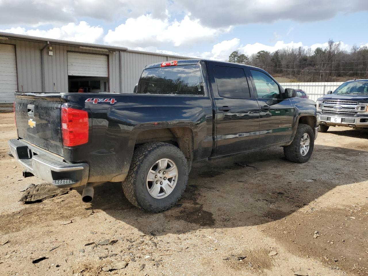 2014 Chevrolet Silverado - Image 3