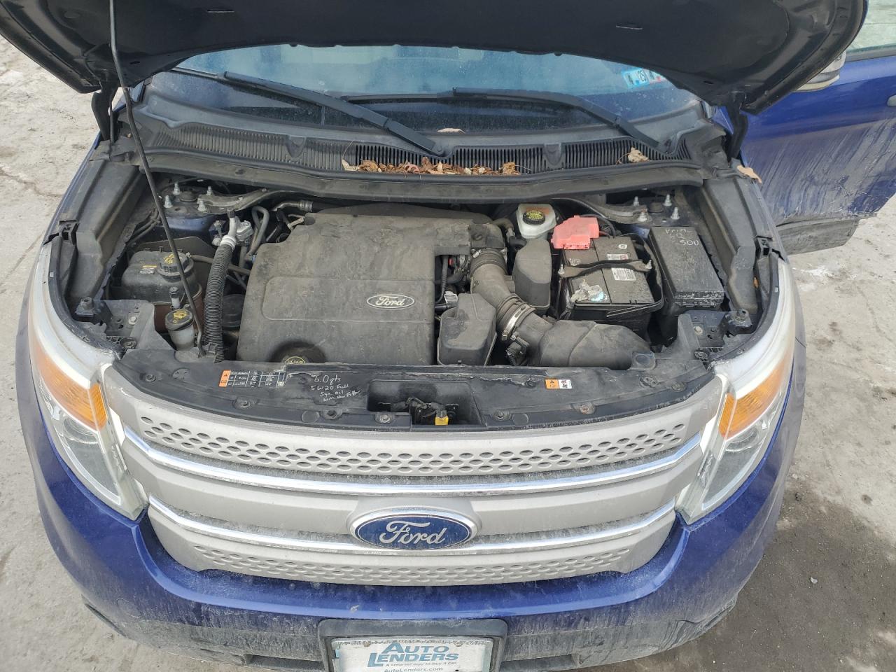 2015 Ford Explorer - Image 12