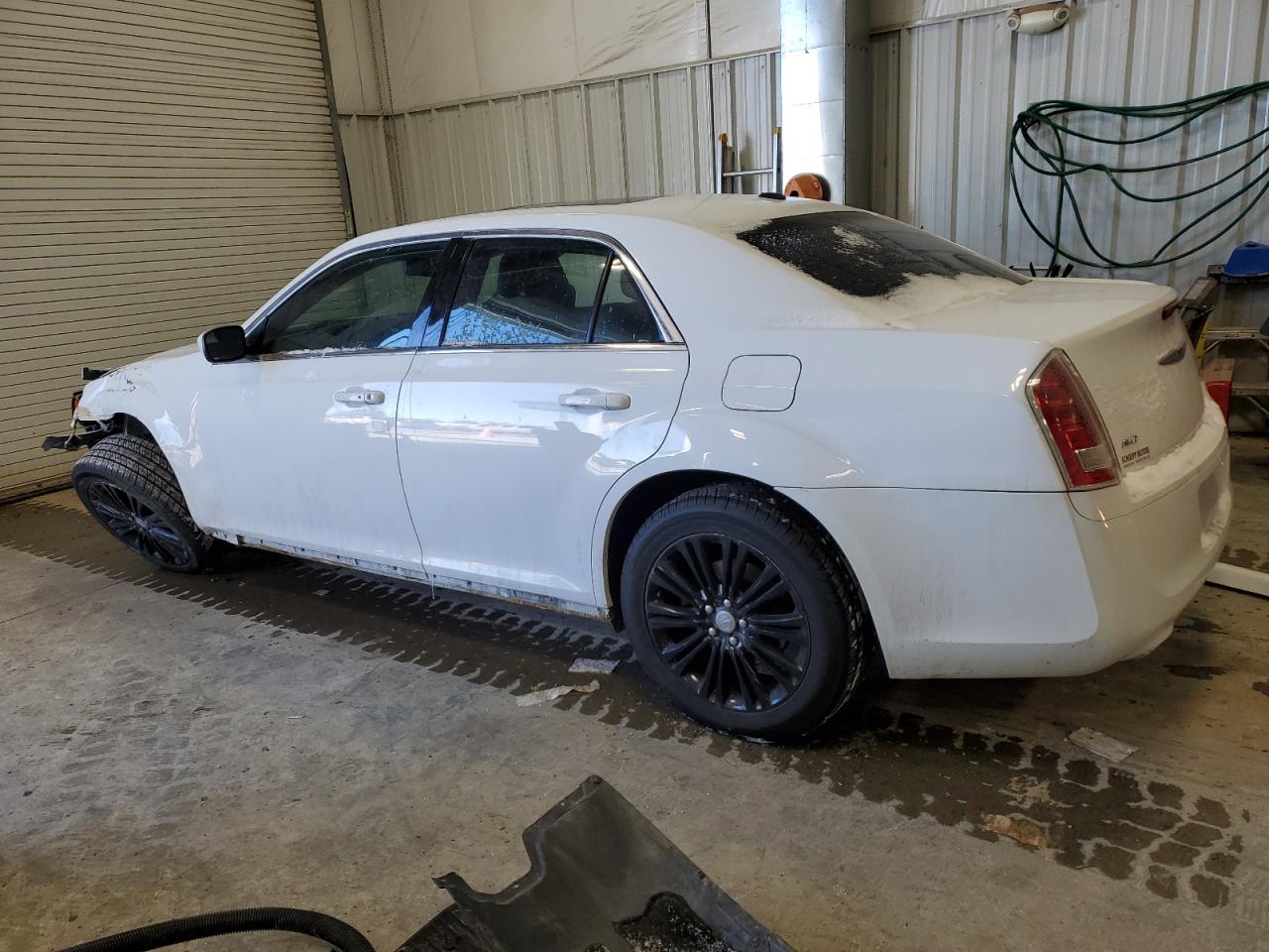 2014 Chrysler 300 - Image 2