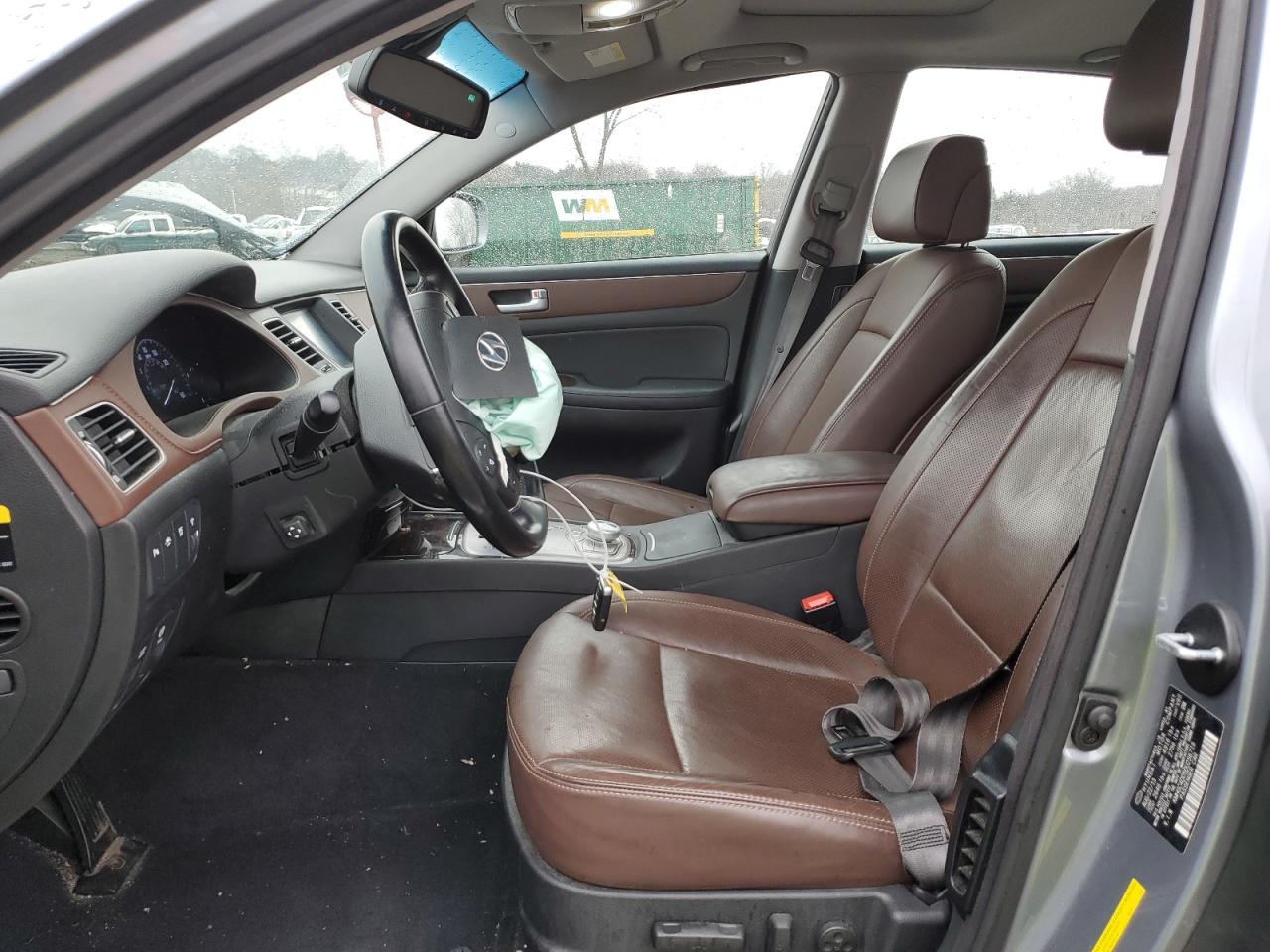 2013 Hyundai Genesis - Image 7