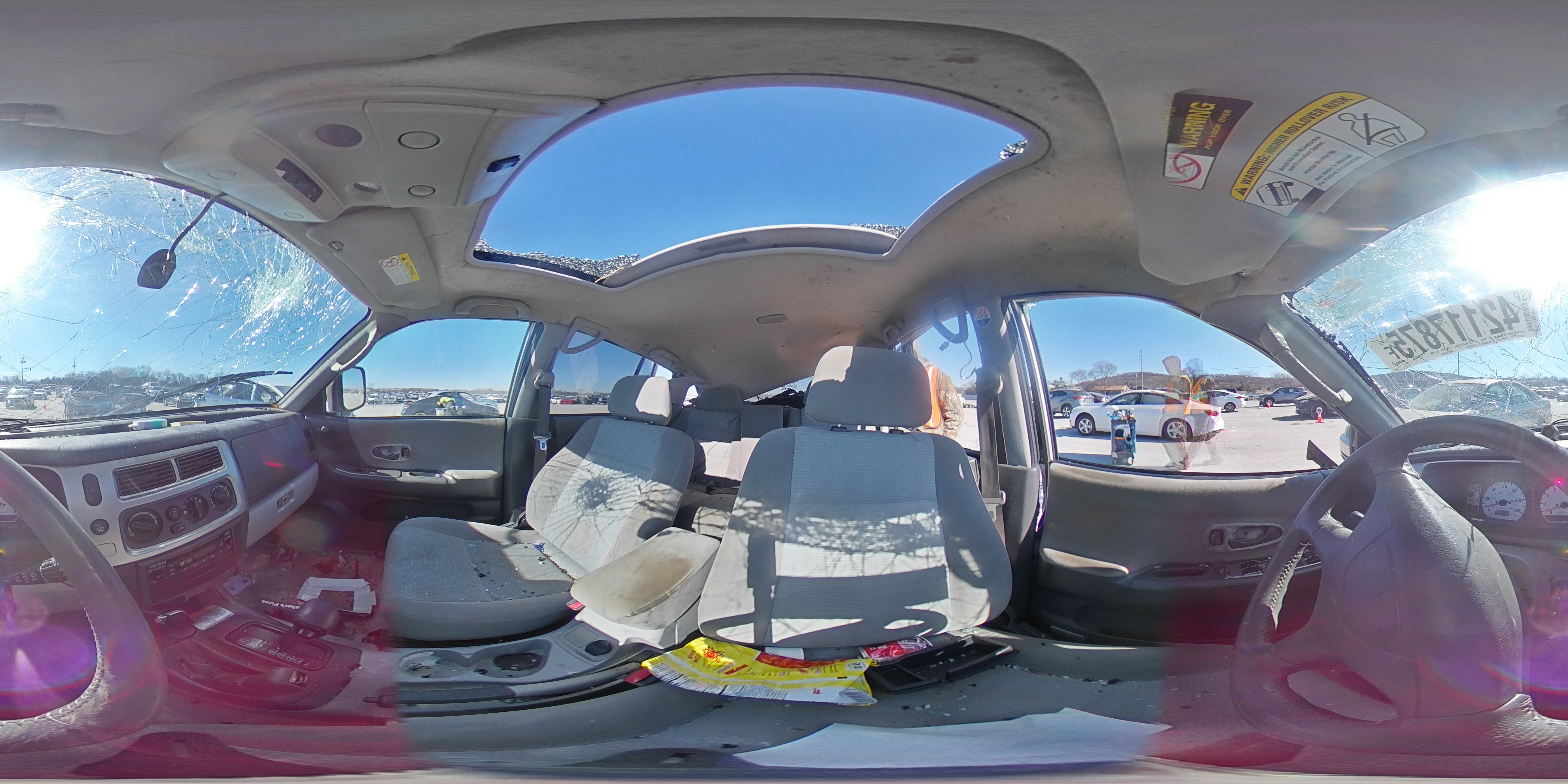 2002 Mitsubishi Montero - Image 13