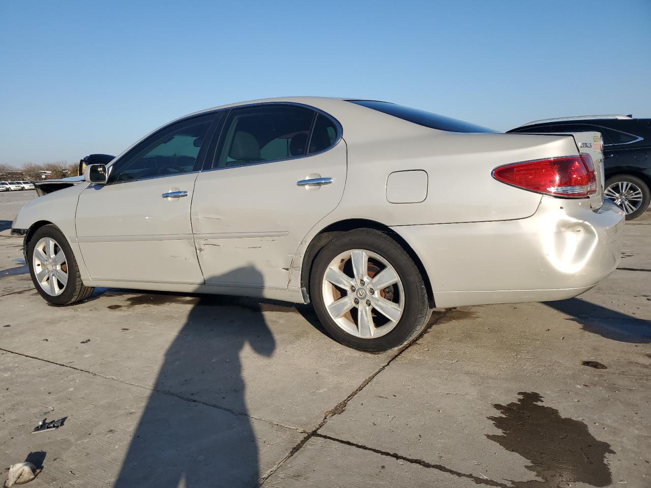 2005 Lexus ES - Image 2