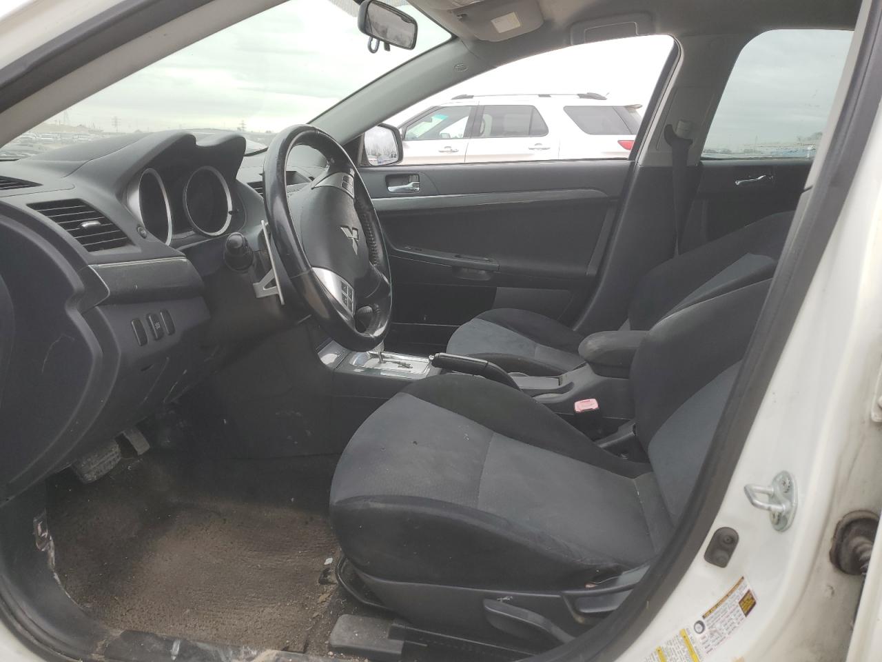 2010 Mitsubishi Lancer - Image 7