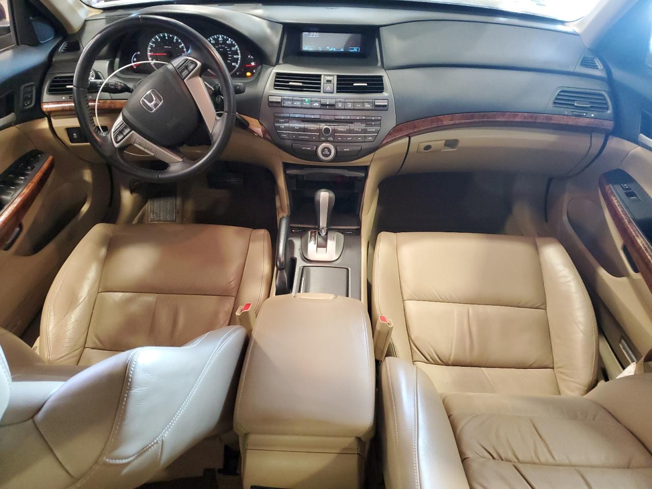2011 Honda Accord - Image 8