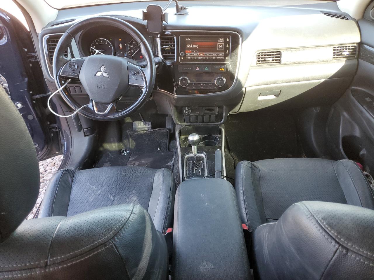 2017 Mitsubishi Outlander - Image 8
