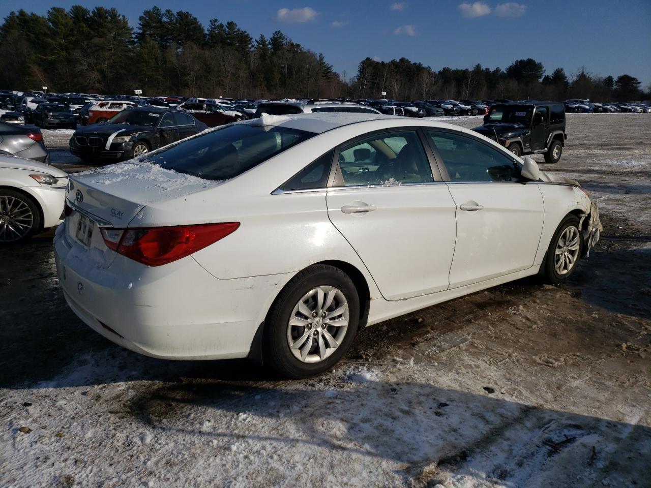 2011 Hyundai Sonata - Image 3