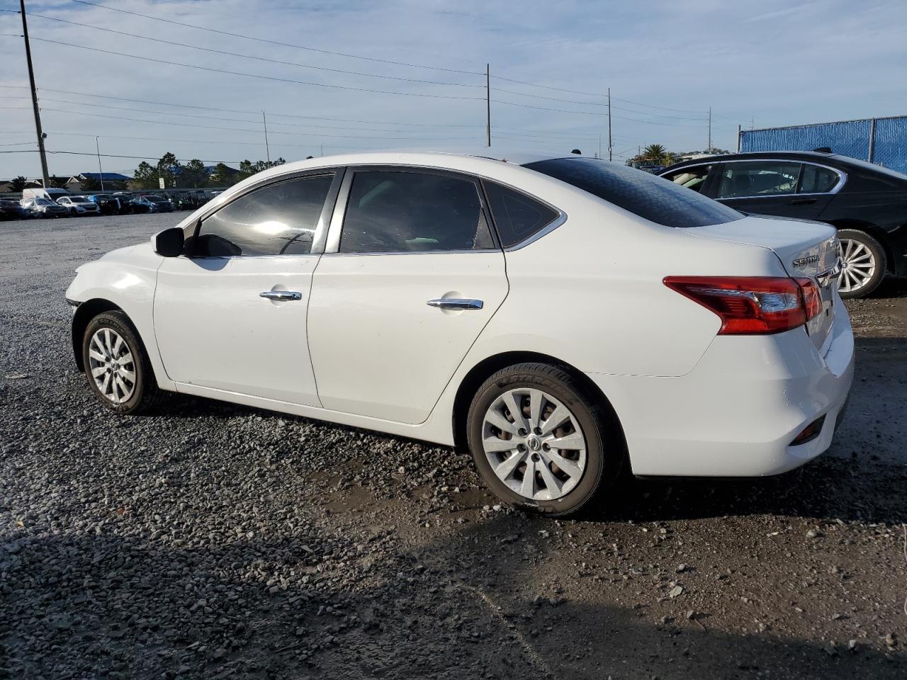 2018 Nissan Sentra - Image 2