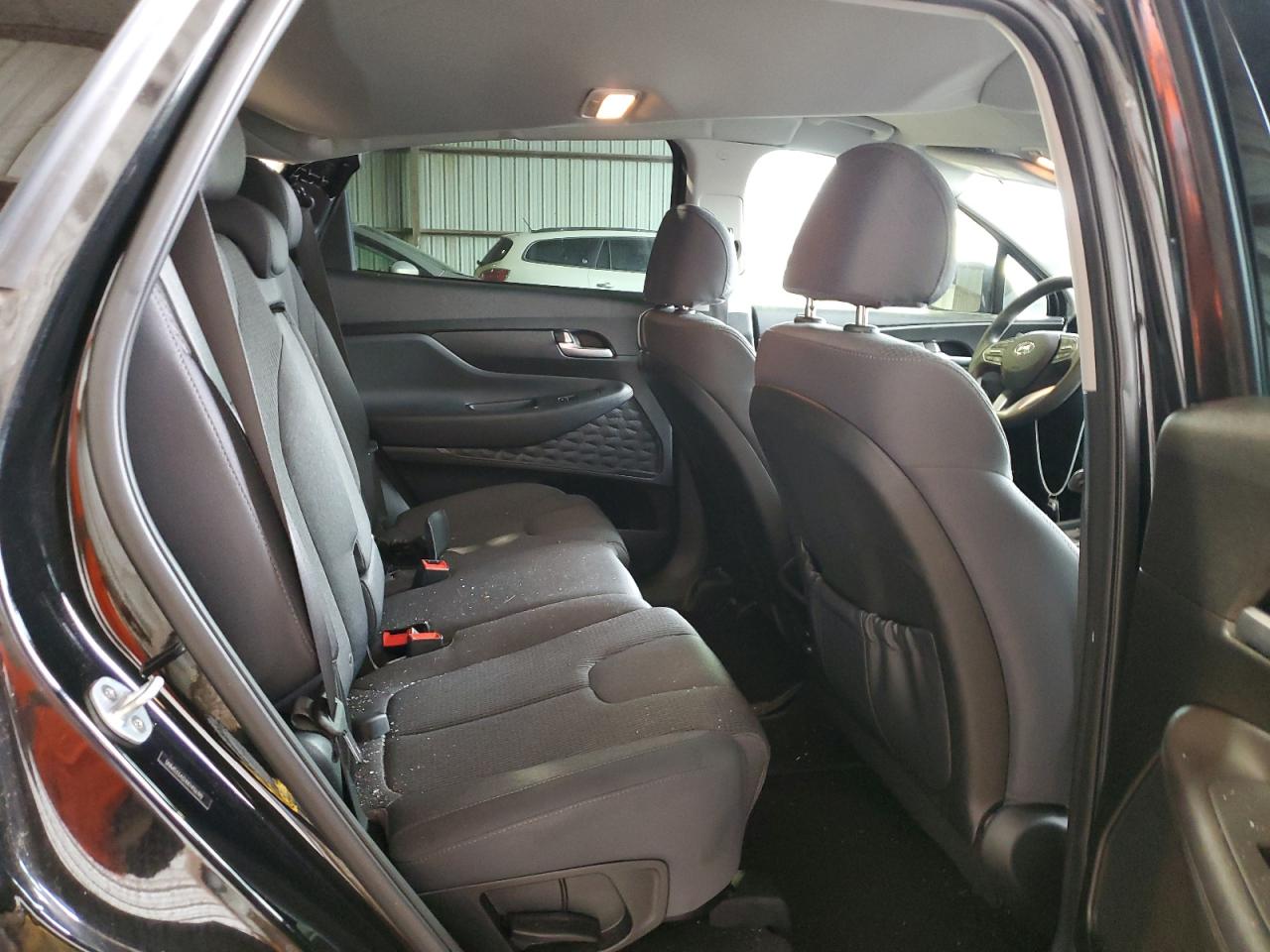 2019 Hyundai Santa Fe - Image 11