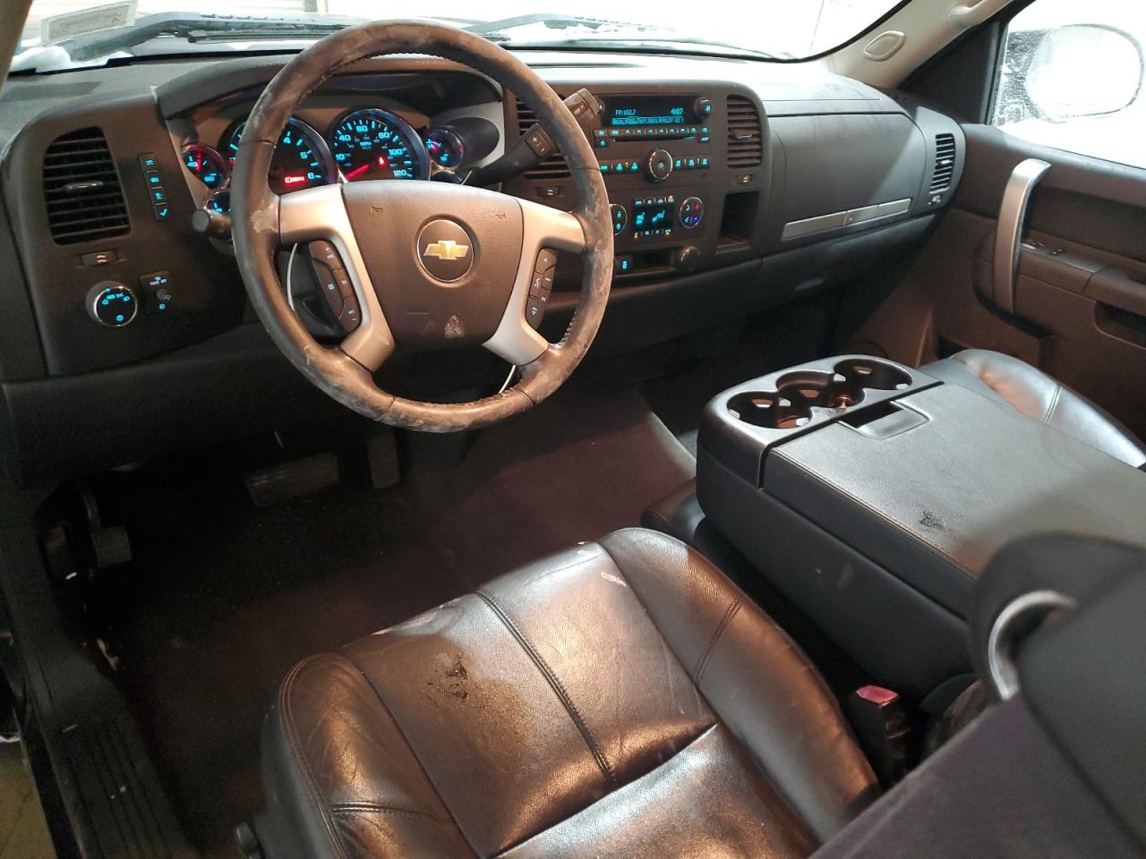2013 Chevrolet Silverado - Image 8