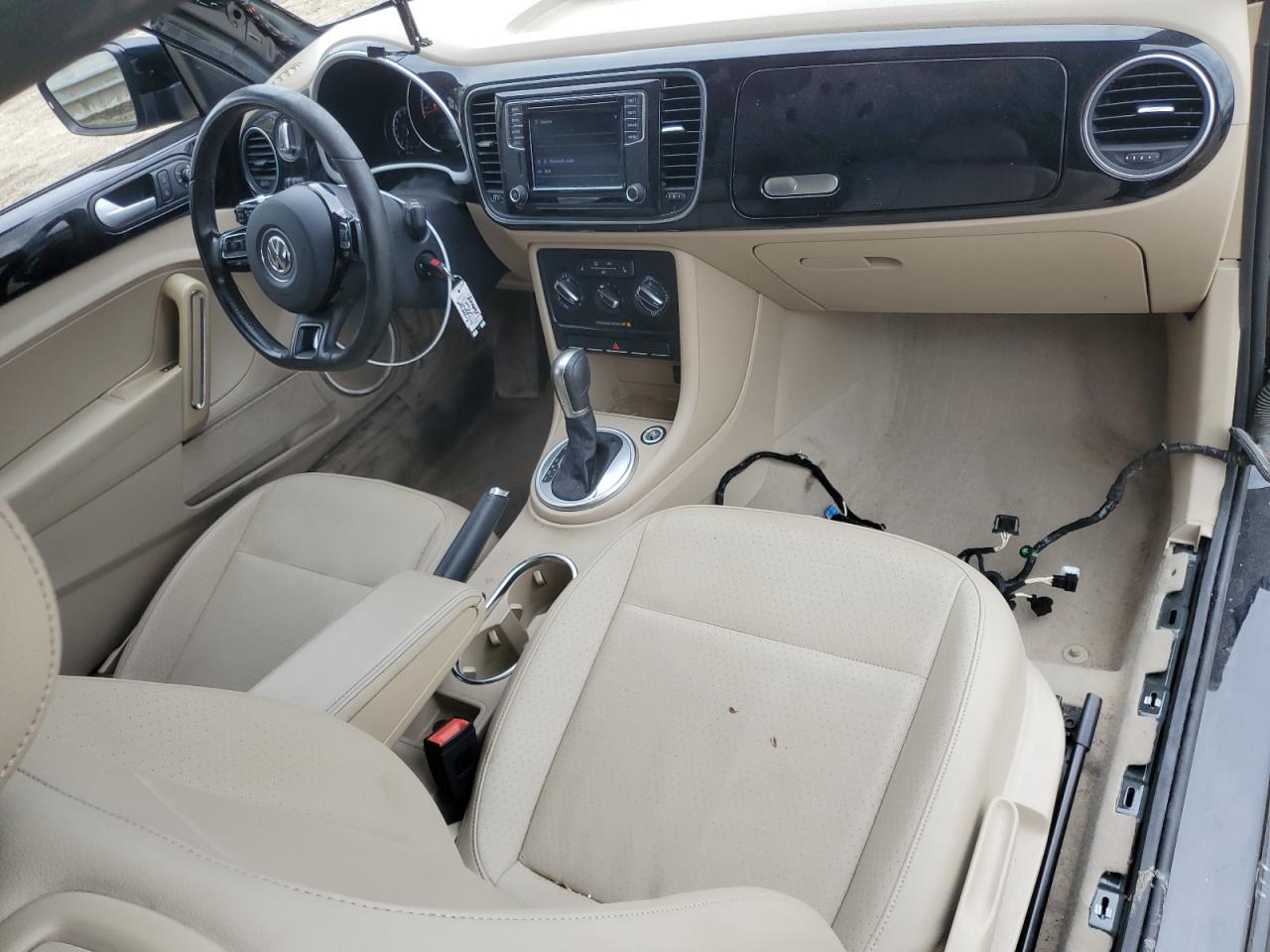 2016 Volkswagen Beetle - Image 8