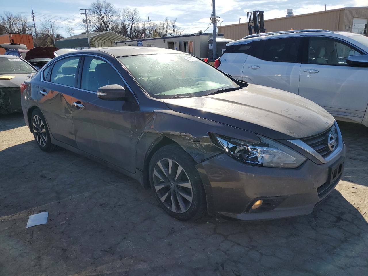 2016 Nissan Altima - Image 4