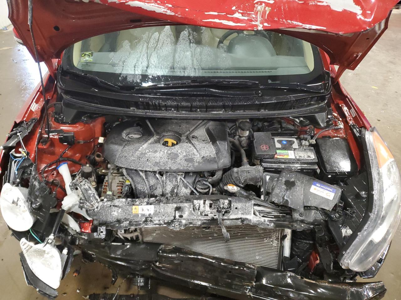 2012 Hyundai Elantra - Image 11