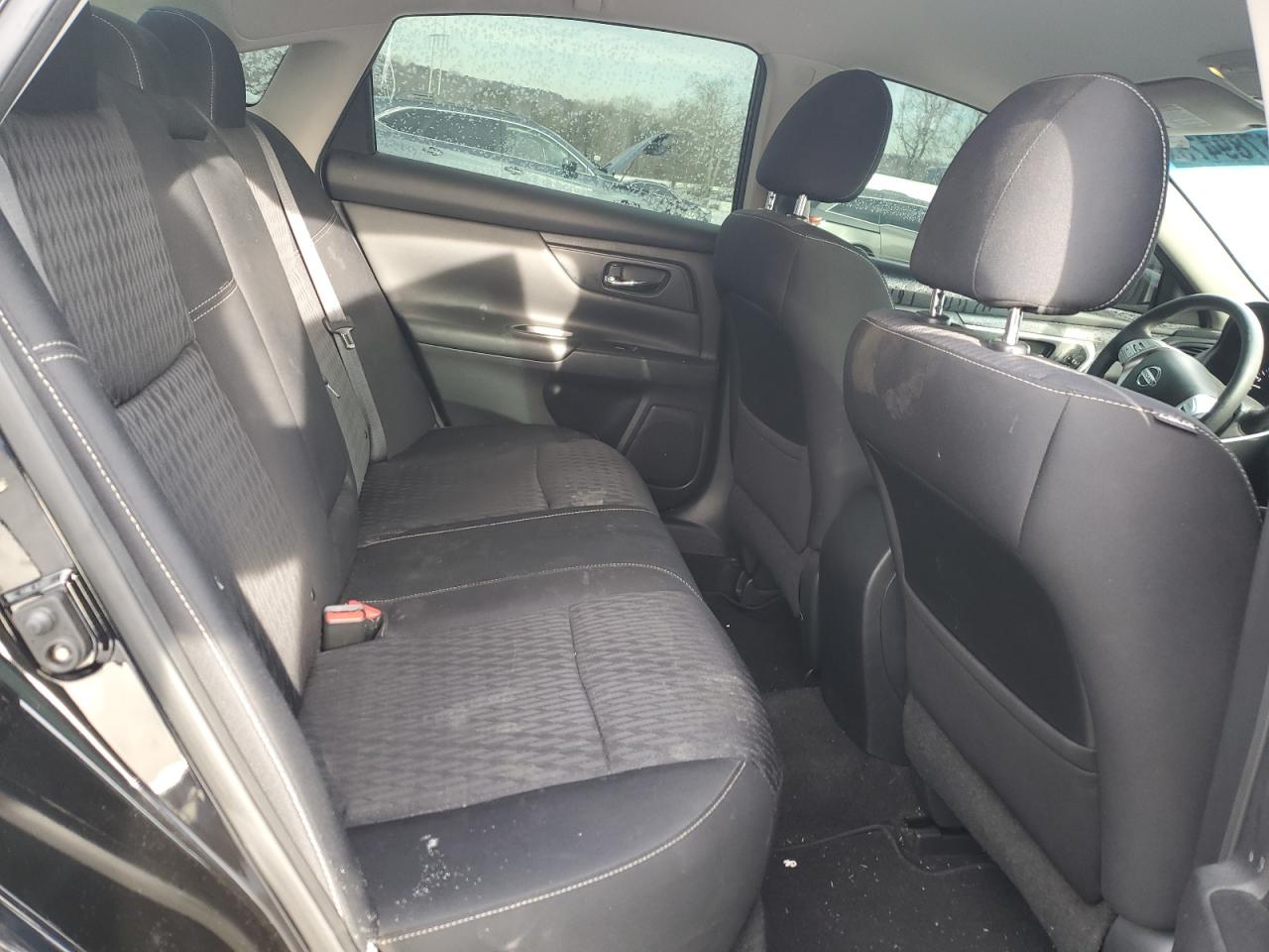 2017 Nissan Altima - Image 10