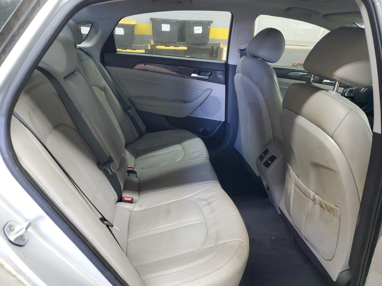 2018 Hyundai Sonata - Image 10