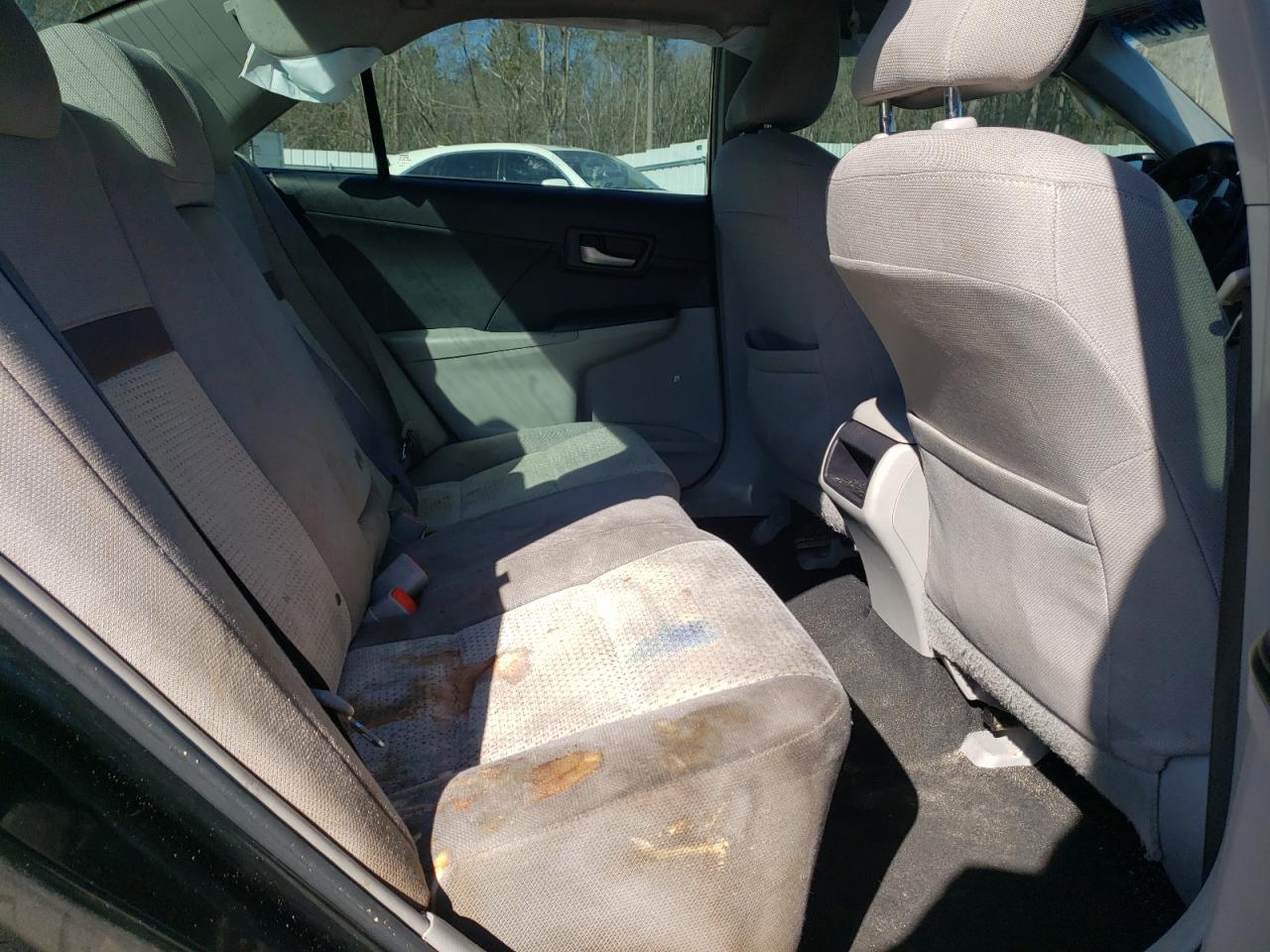 2014 Toyota Camry - Image 10