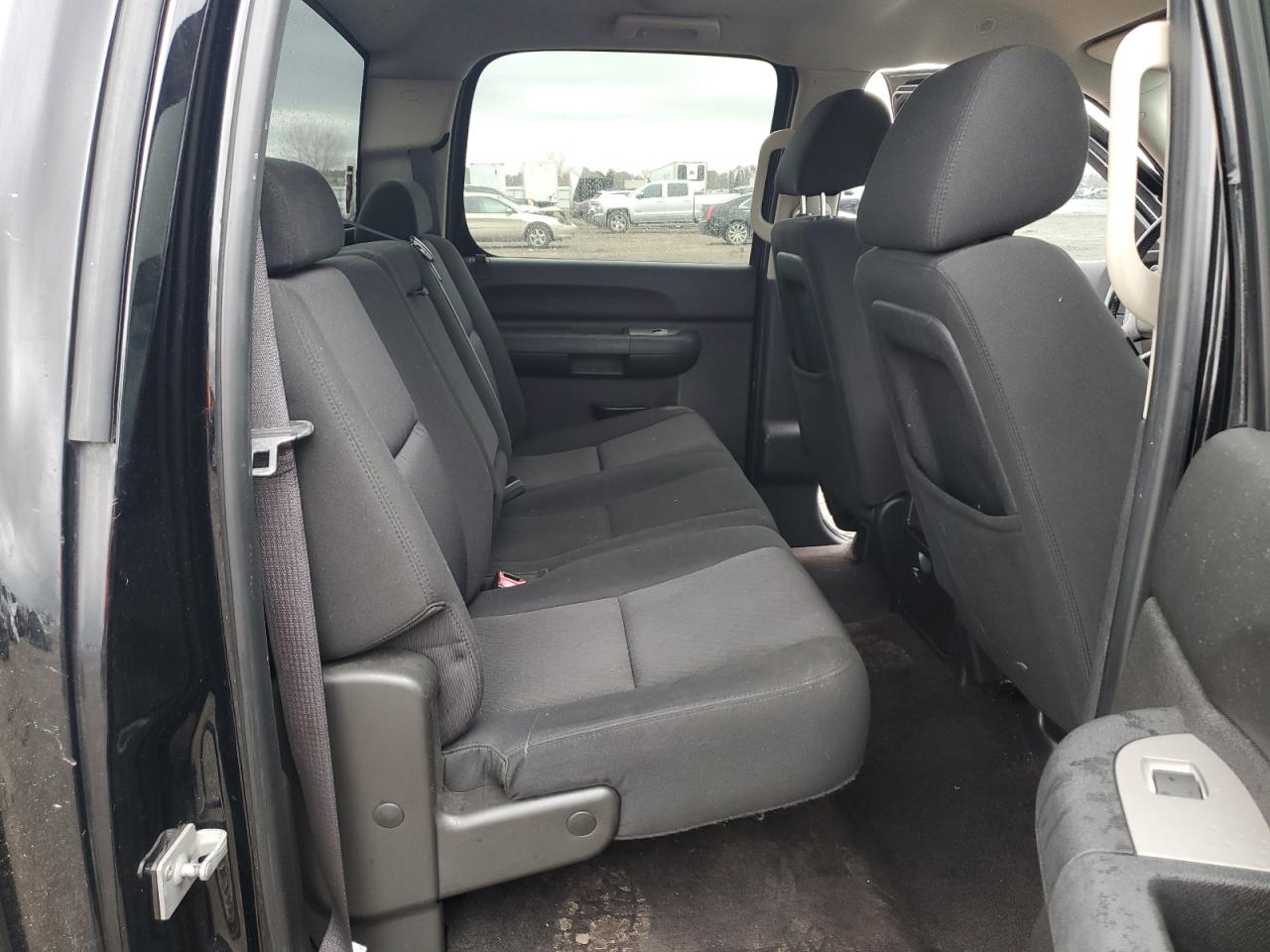 2011 Chevrolet Silverado - Image 10