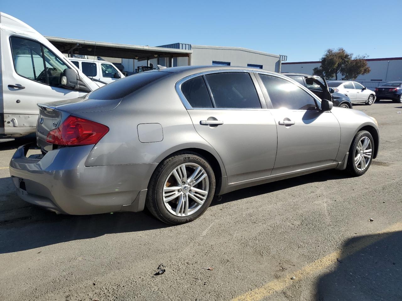 2009 Infiniti G - Image 3