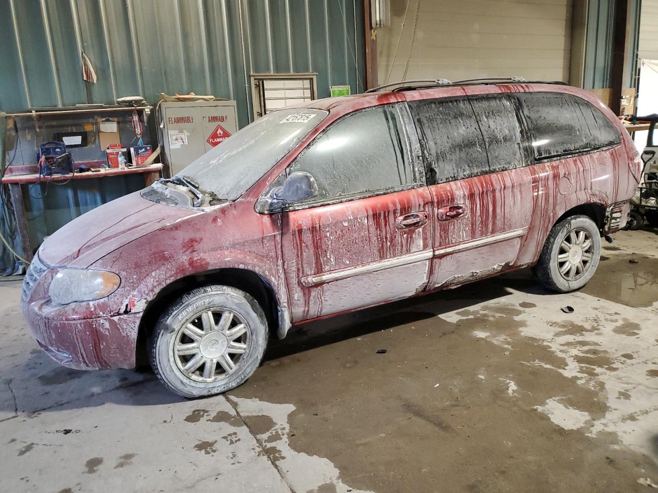 2007 Chrysler Town & Country - Image 1