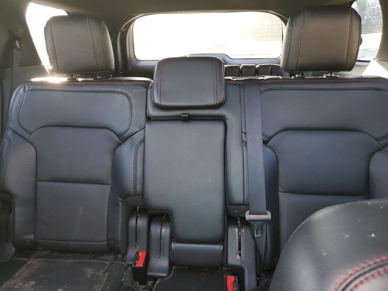 2017 Ford Explorer - Image 10