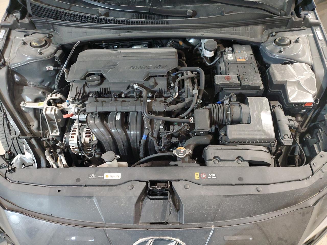 2023 Hyundai Elantra - Image 11