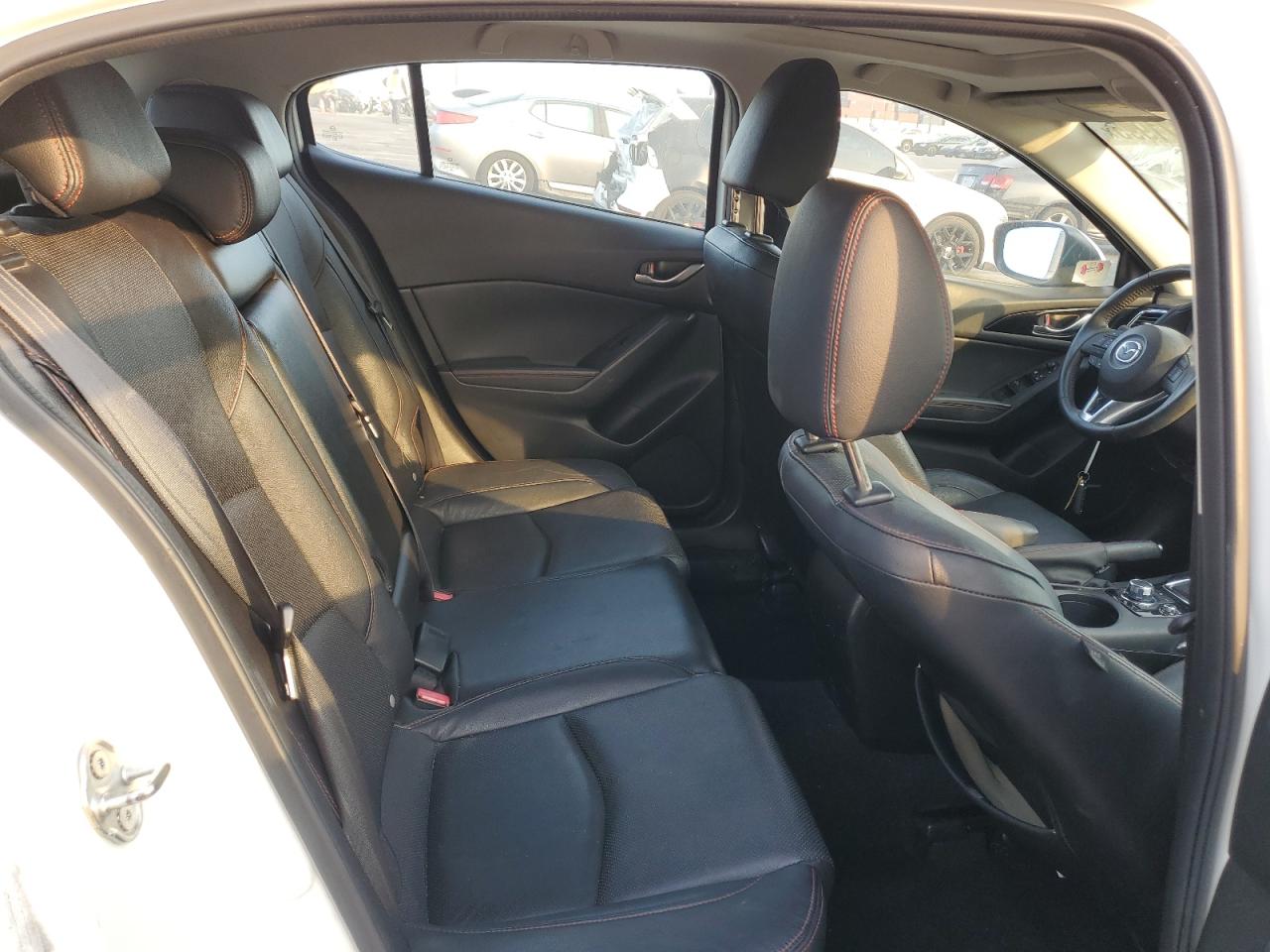 2014 Mazda 3 - Image 10