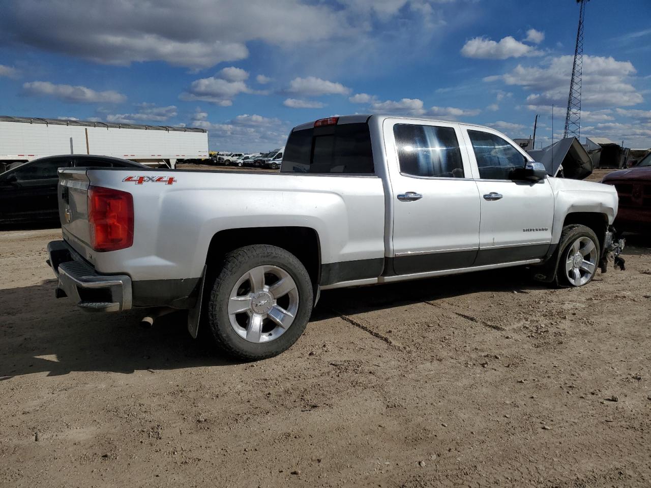 2016 Chevrolet Silverado - Image 3
