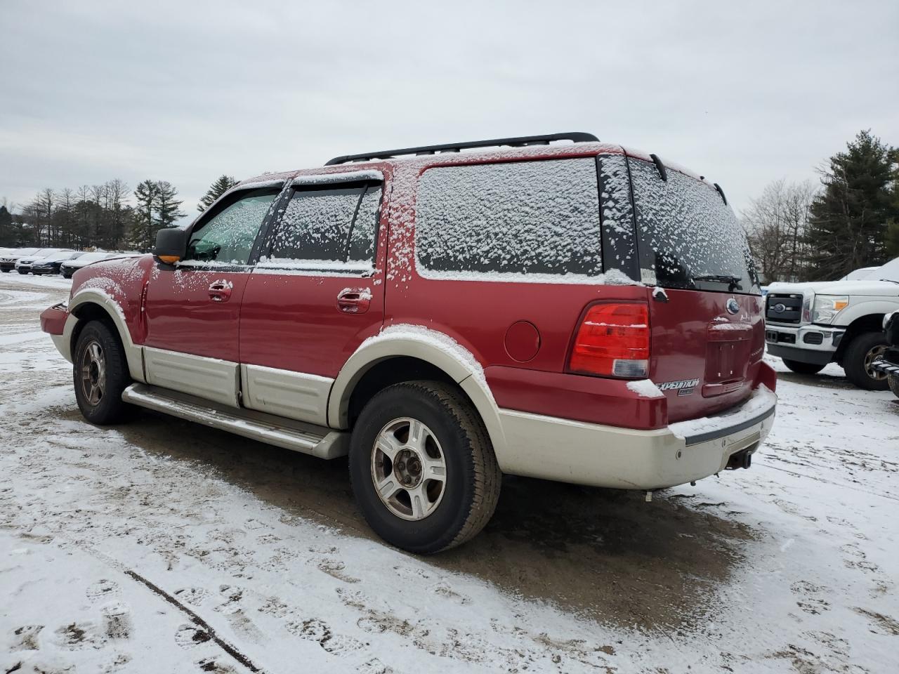 2006 Ford Expedition - Image 2