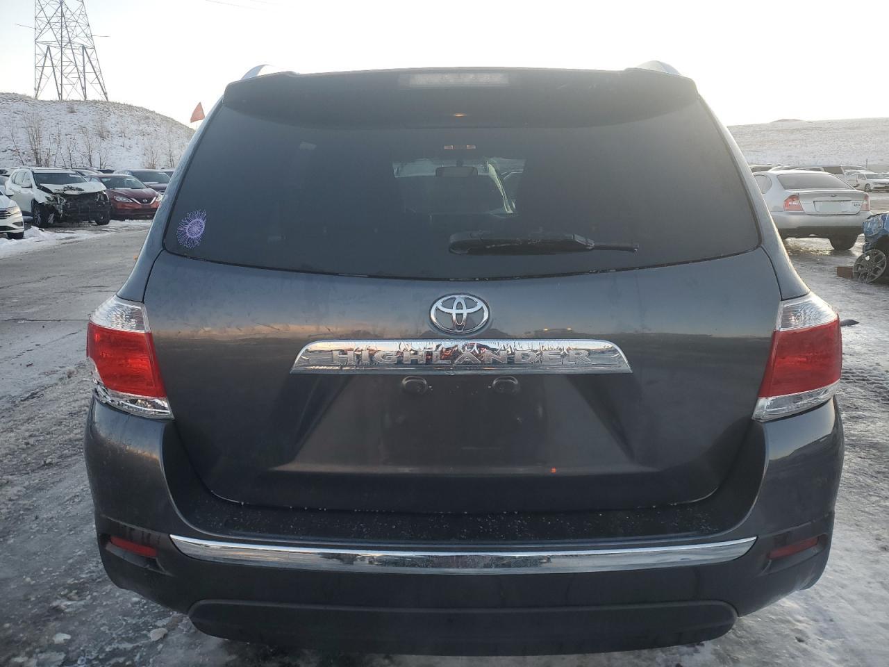 2012 Toyota Highlander - Image 6