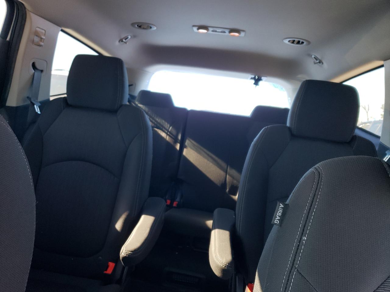 2016 Chevrolet Traverse - Image 10