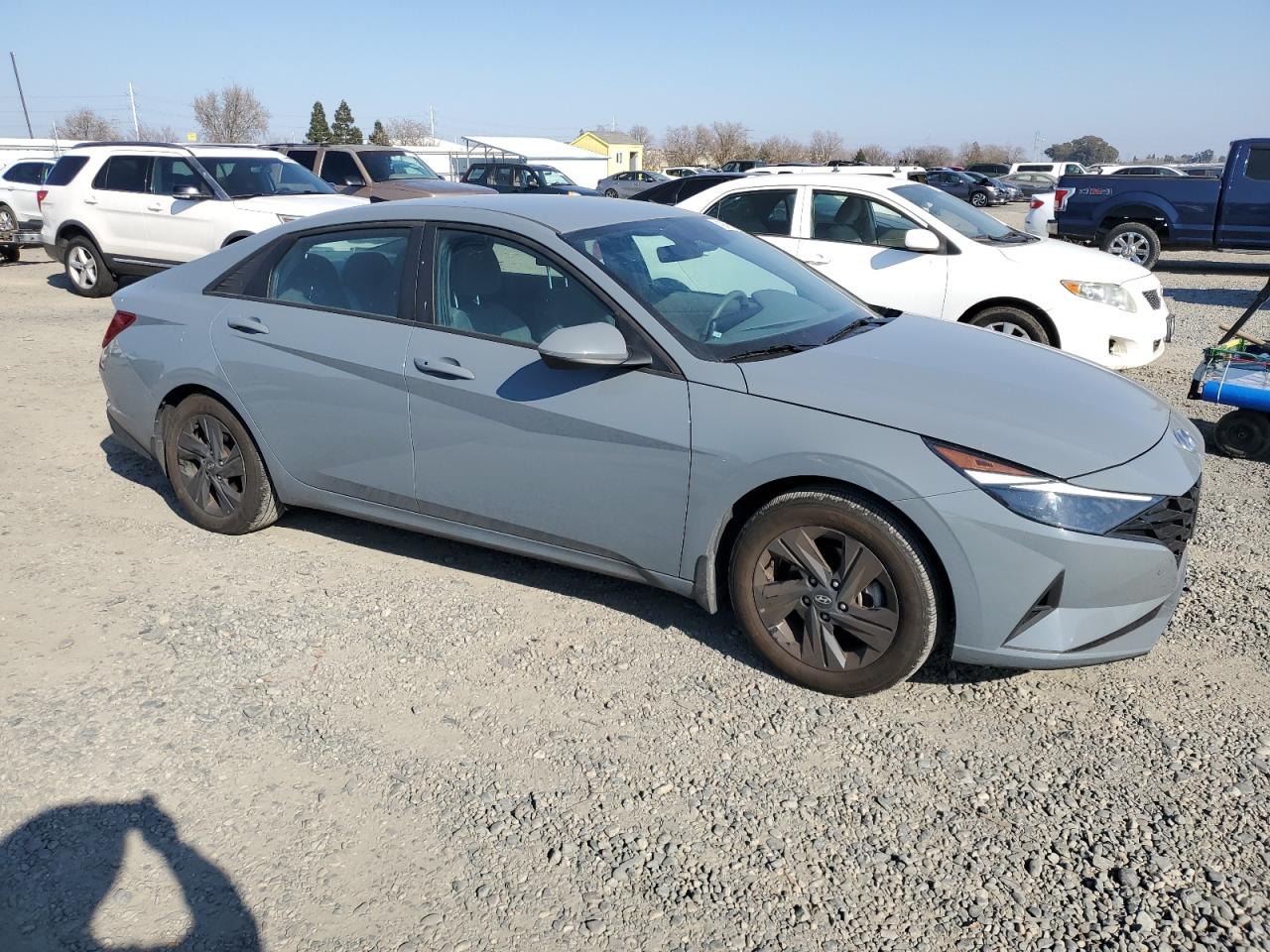 2023 Hyundai Elantra - Image 4