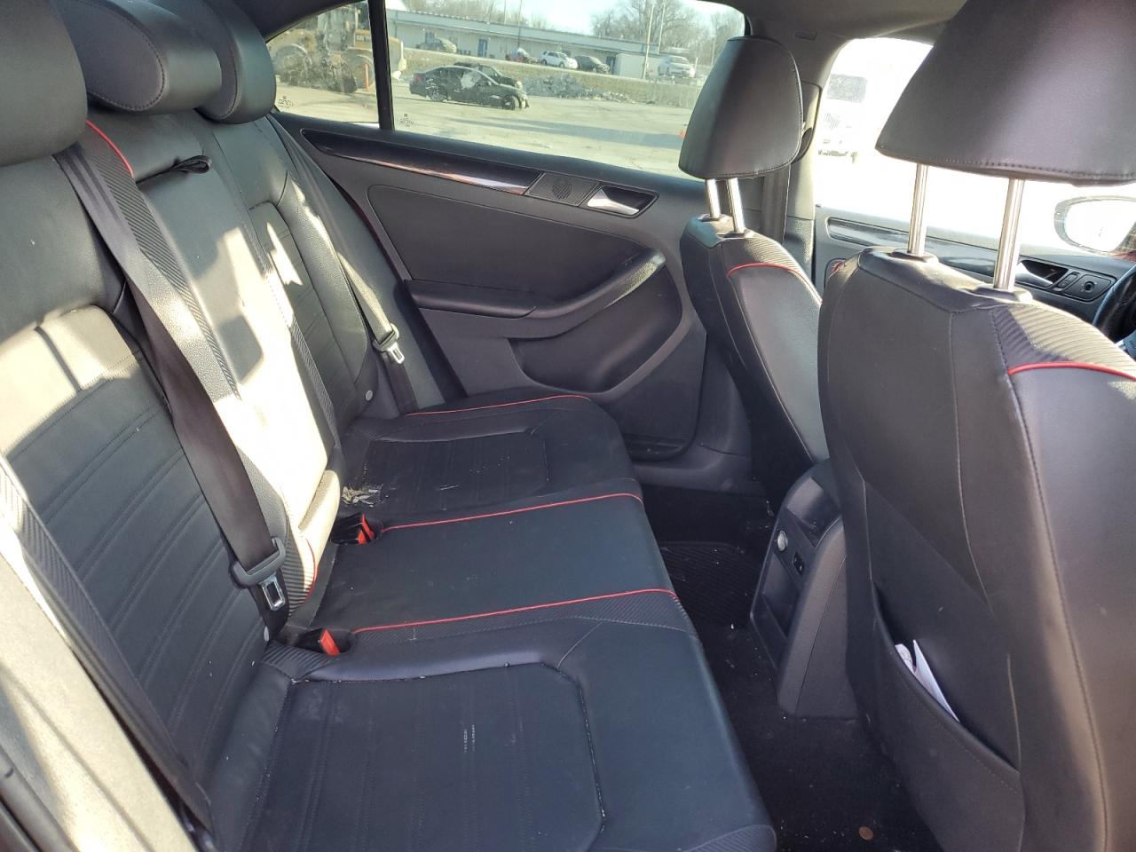2014 Volkswagen Jetta - Image 10