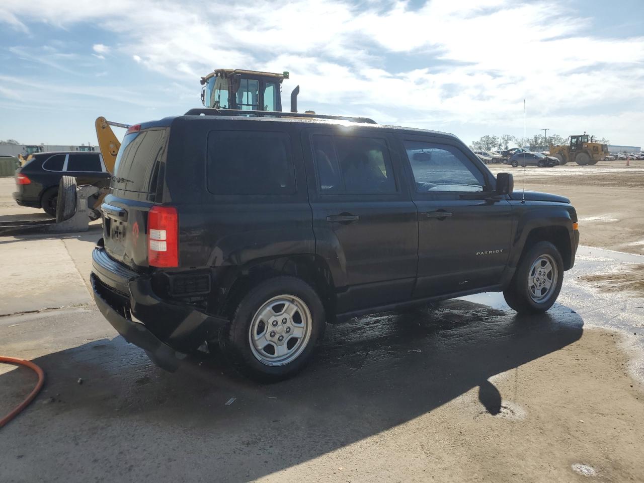 2016 Jeep Liberty (Patriot) - Image 3