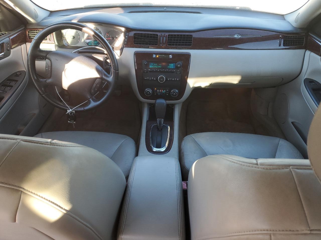 2010 Chevrolet Impala - Image 8